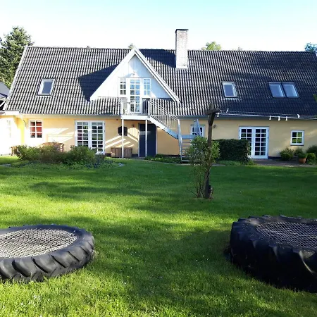 Skovboferie Bb * Blåhøj Stationsby